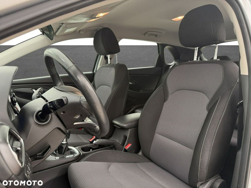 Hyundai i30 - 11