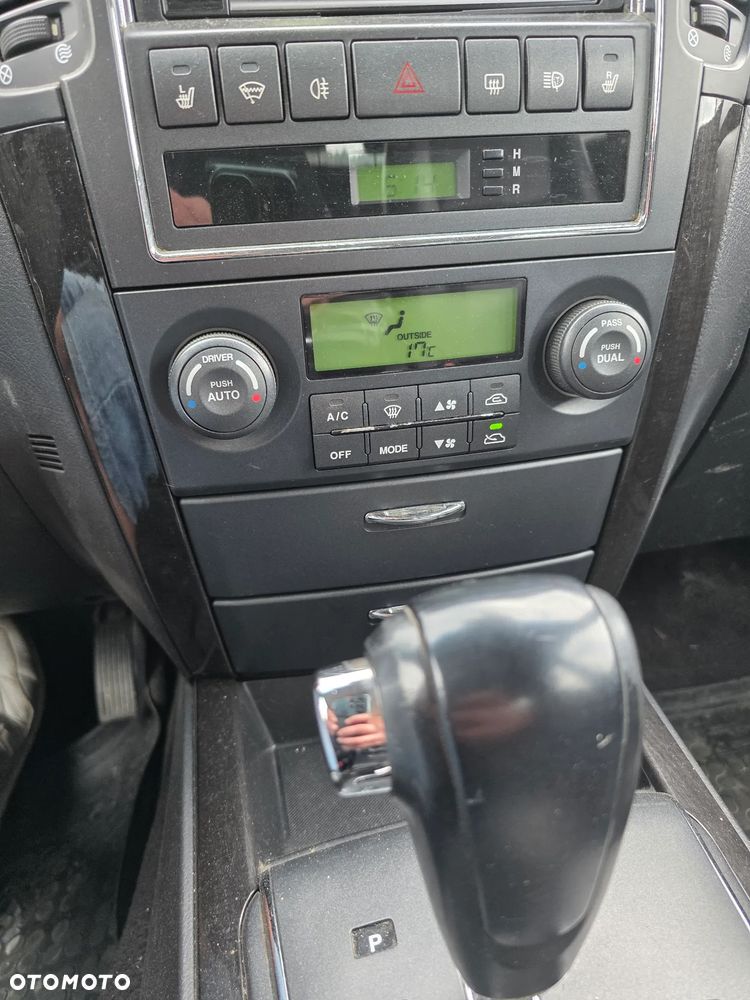 Kia Sorento 2.5 CRDi Escape - 16