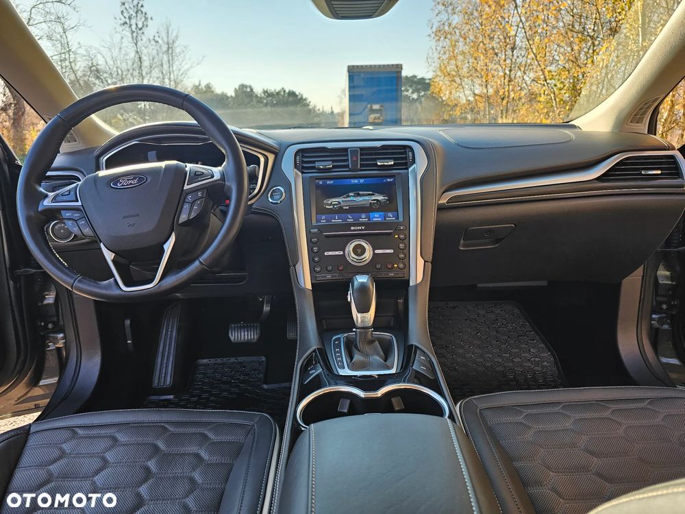 Ford Mondeo 2.0 Hybrid Vignale - 18