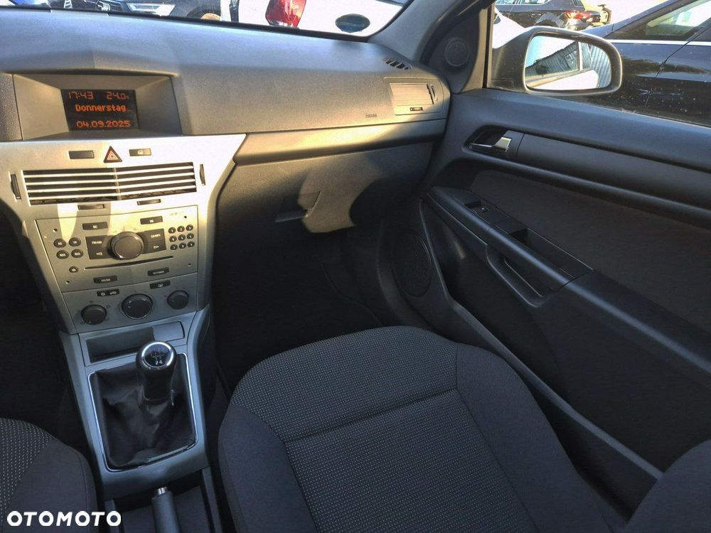 Opel Astra - 26