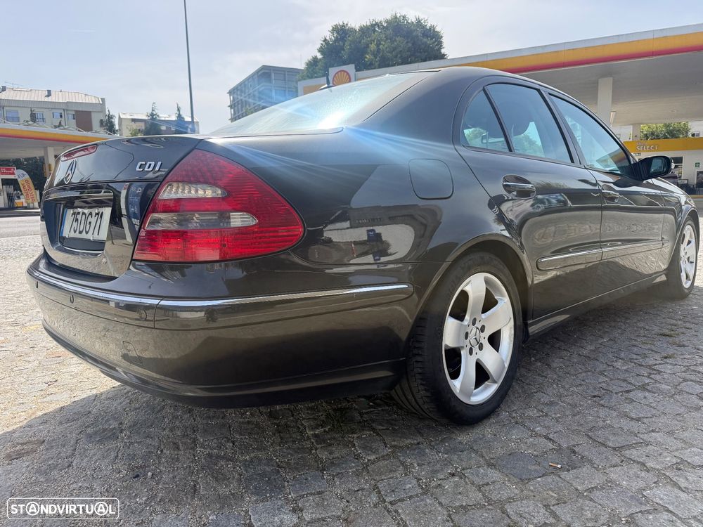 Mercedes-Benz E 270 - 4