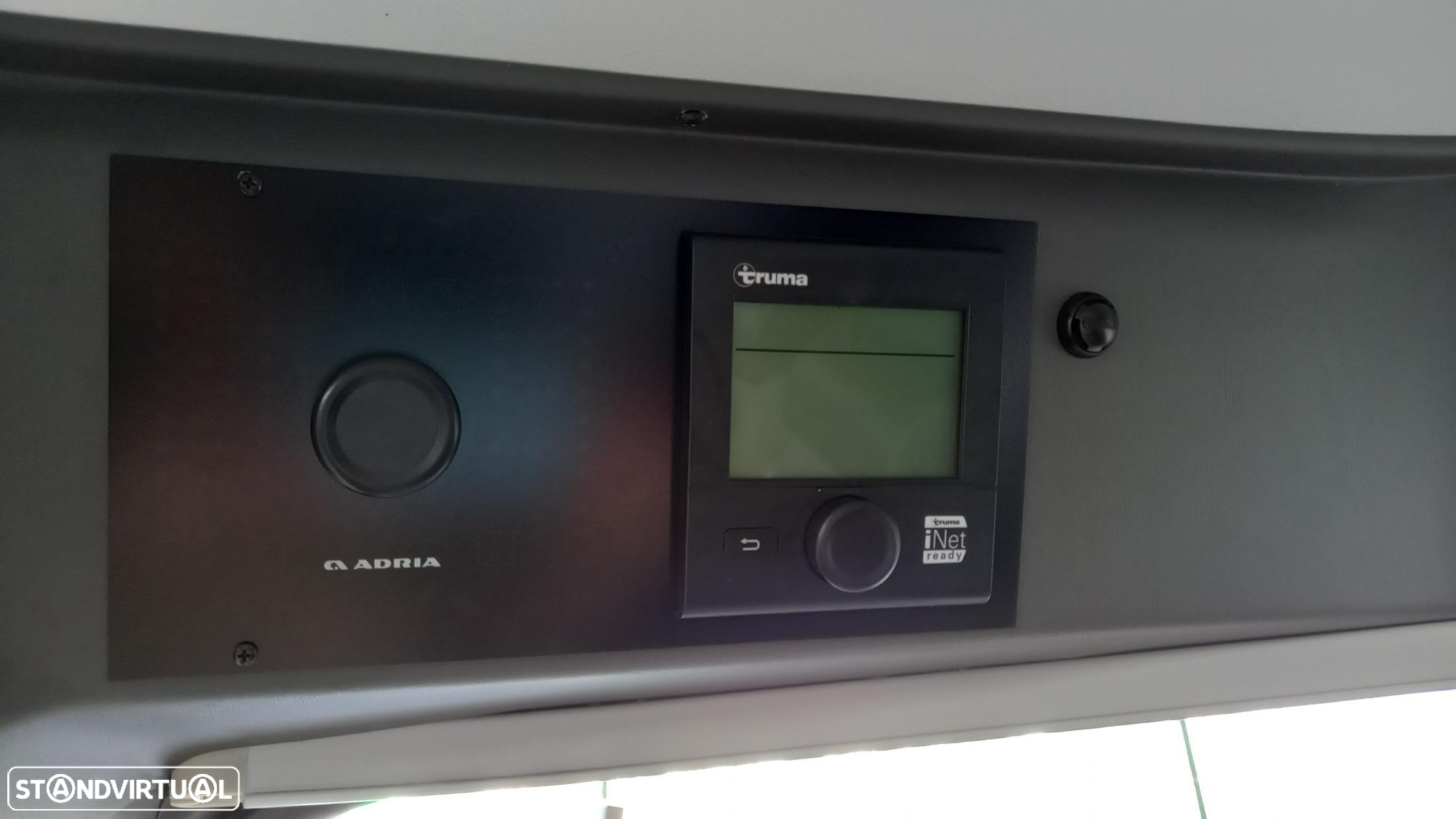 Adria Twin Supreme 600 SPB - Autocaravana - 32