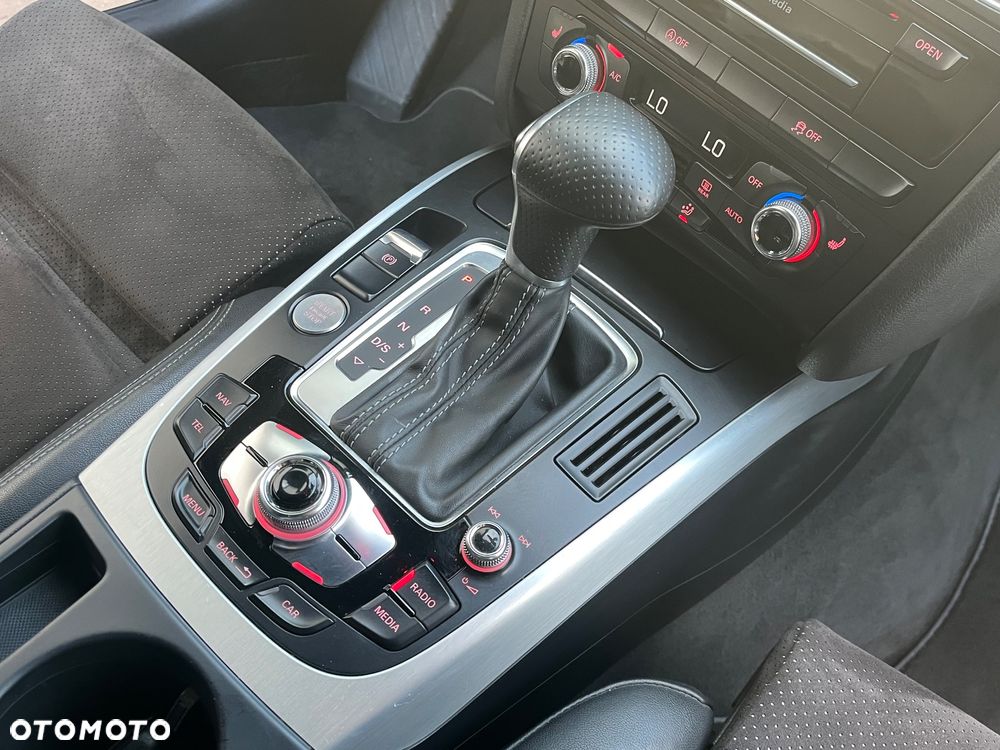Audi A4 Avant 2.0 TDI DPF quattro S tronic S line Sportpaket - 28