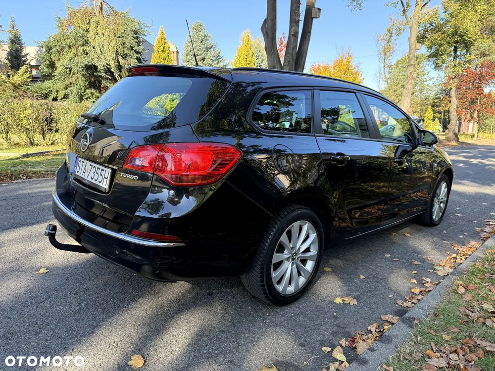 Opel Astra 2013 photo 4