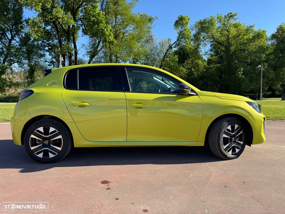 Peugeot e-208 Allure - 7