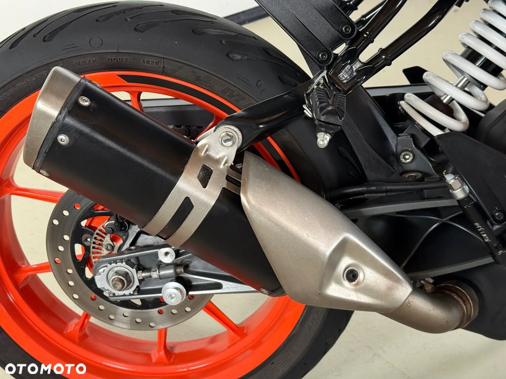 KTM Duke 125 - 22