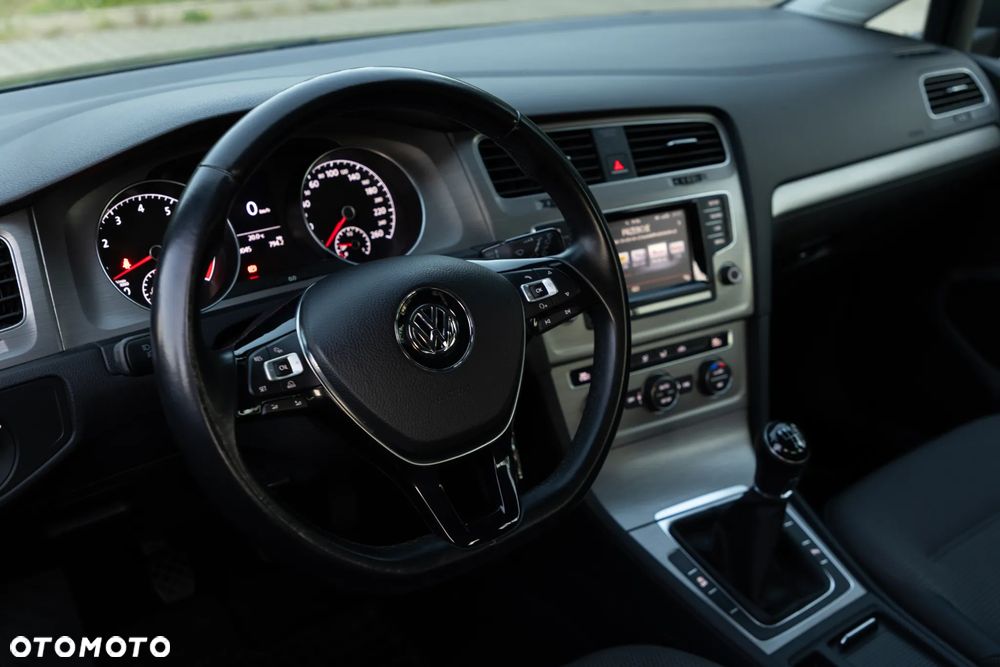 Volkswagen Golf 1.2 TSI BlueMot Comfortline - 11