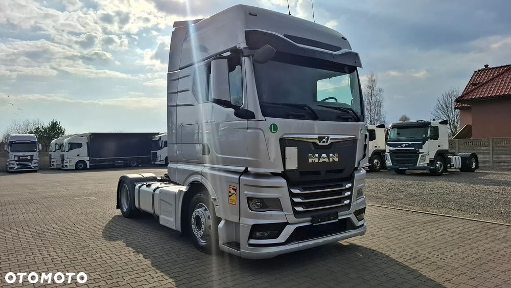 MAN TGX 18.510 / RETARDER / LOW DECK / MEGA / KLIMA POSTOJOWA / NA GWARANCJI 2027 - 2