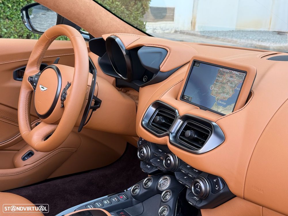 Aston Martin Vantage Roadster V8 - 35