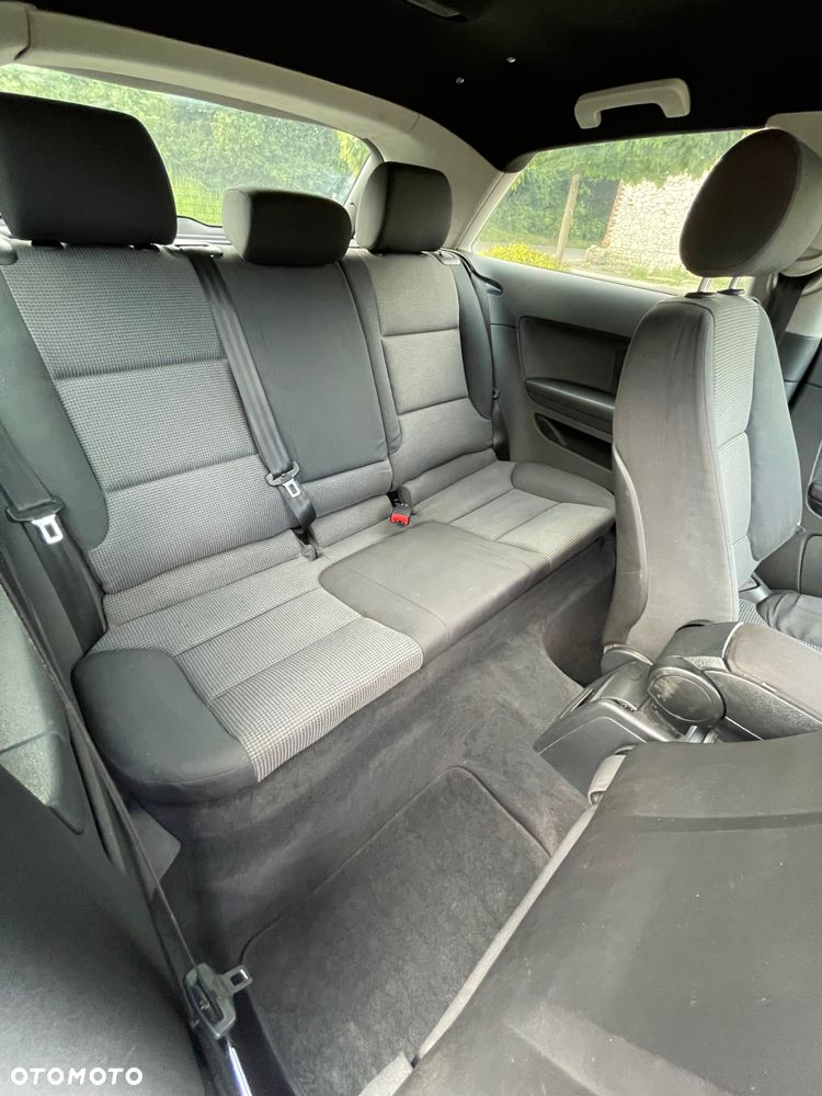 Audi A3 3-drzwiowe 1.6 Ambiente - 13