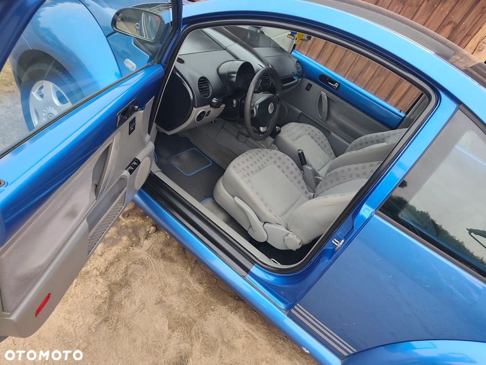 Volkswagen New Beetle 2.0 - 5