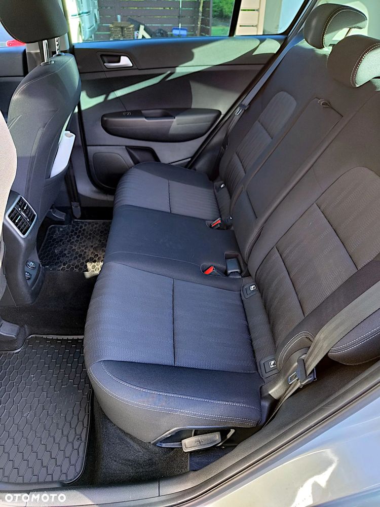 Kia Sportage 1.6 T-GDI M 2WD DCT - 10