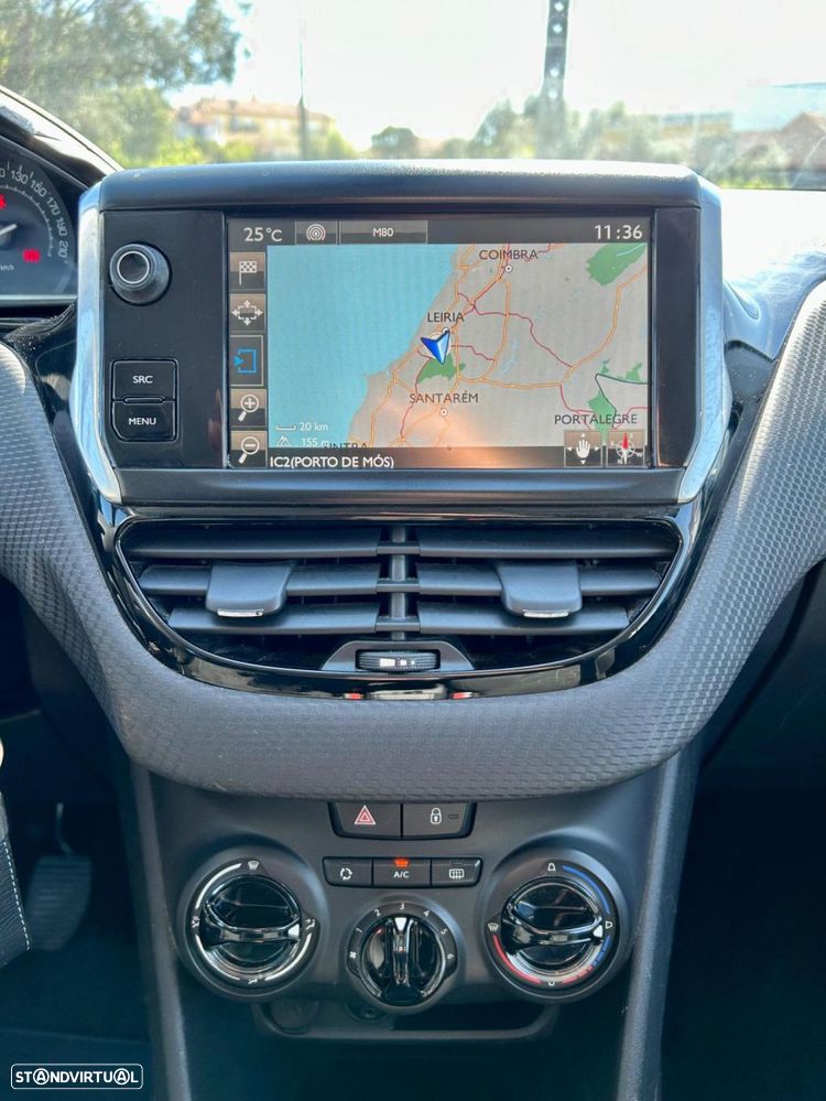 Peugeot 2008 1.6 BlueHDi Style - 6