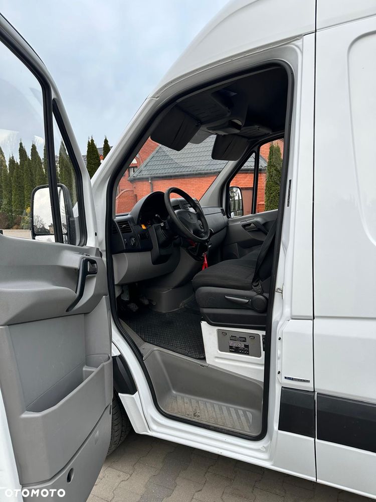 Mercedes-Benz SPRINTER - 20