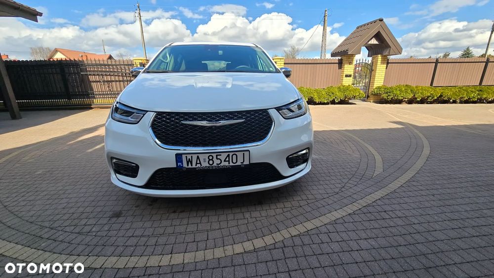 Chrysler Pacifica - 10