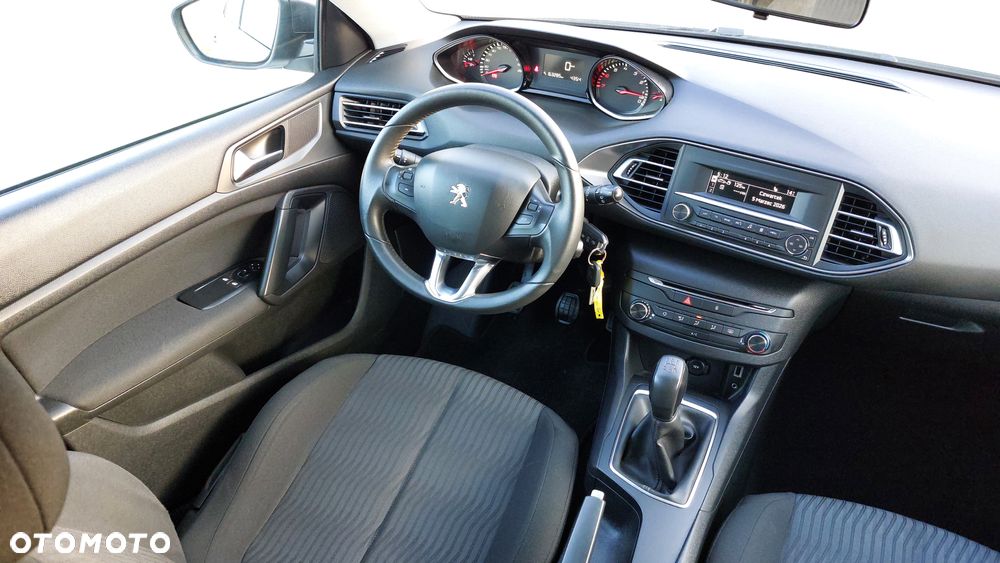 Peugeot 308 1.2 VTi/PureTech Active - 17