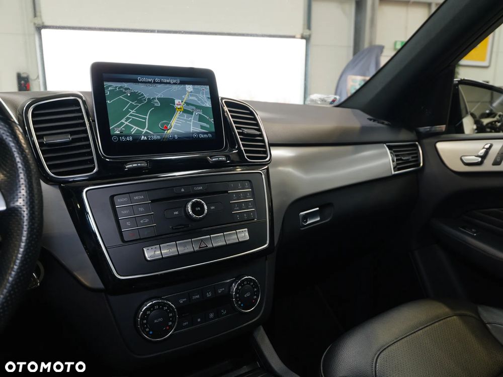 Mercedes-Benz GLE 250 d 4-Matic - 24