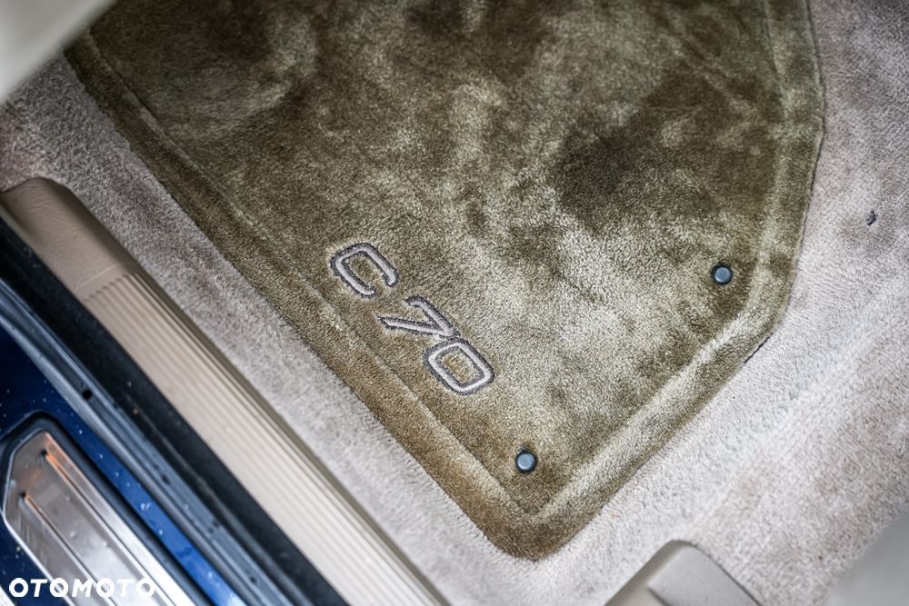 Volvo C70 - 25