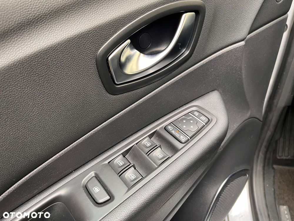 Renault Captur (ENERGY) TCe 90 INTENS - 28