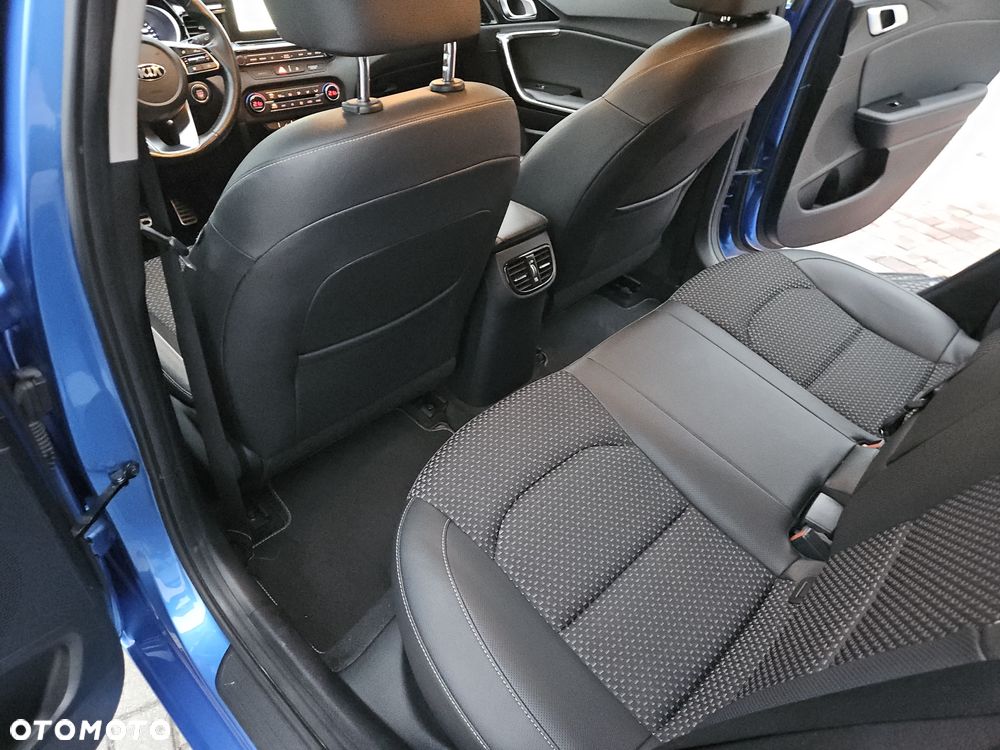 Kia Ceed 1.4 T-GDI L Business Line Plus DCT - 21