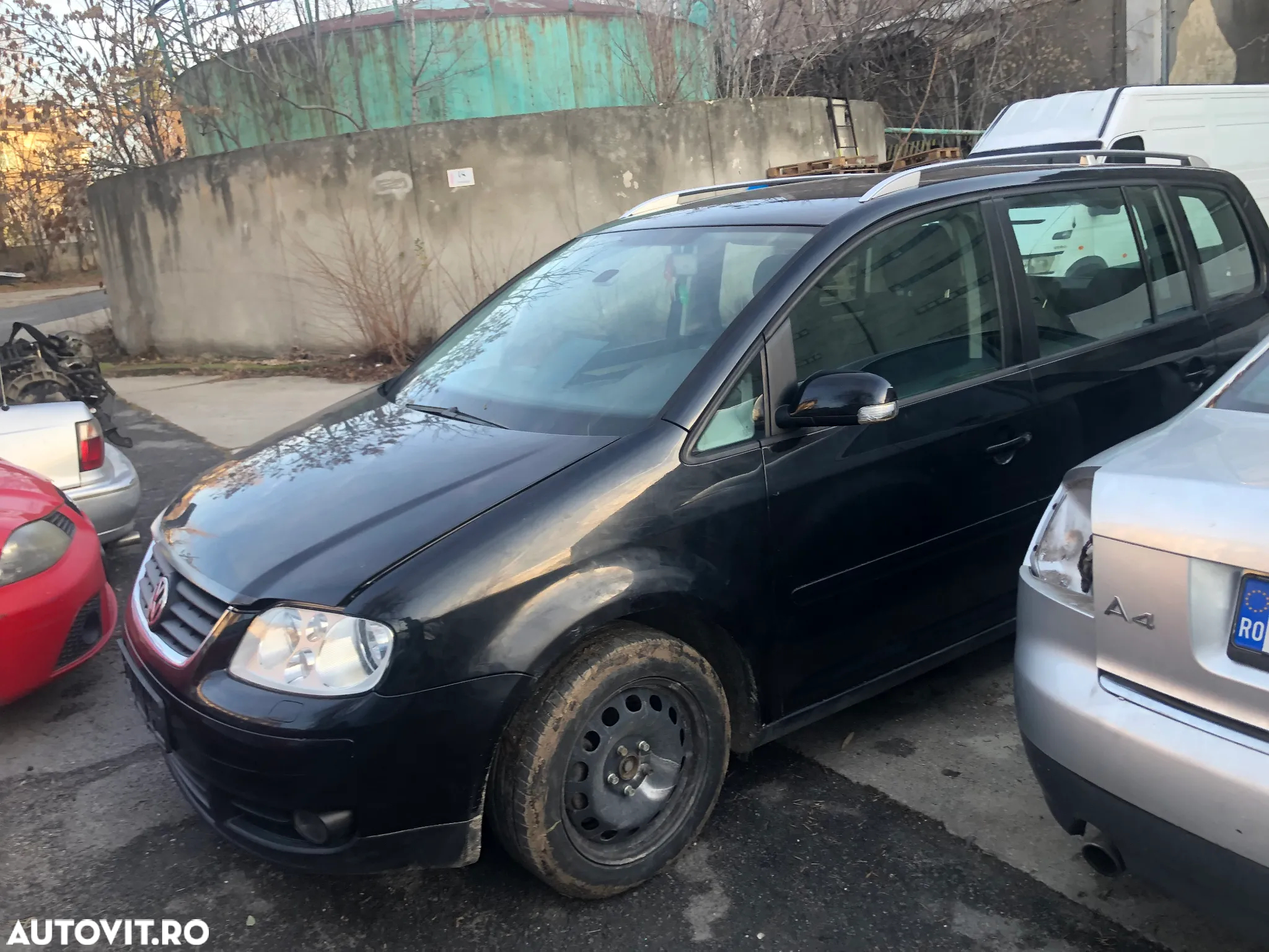 Dezmembrez VW Volkswagen Touran negru 2006 2.0 TDI BMM - 6