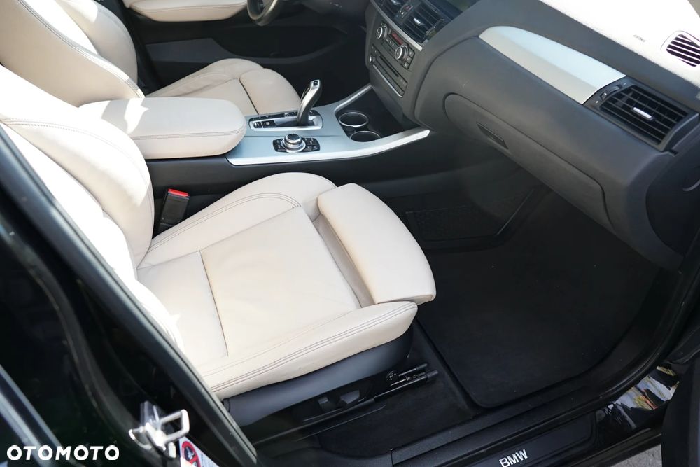 BMW X3 xDrive20d - 13