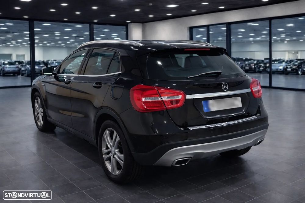 Mercedes-Benz GLA 180 CDI Urban - 2