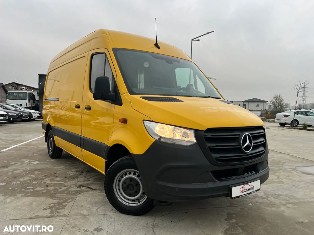Mercedes-Benz Sprinter - 2