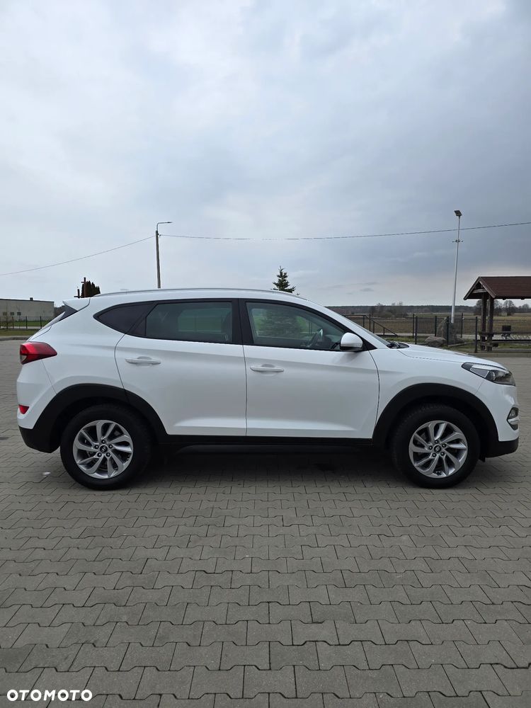 Hyundai Tucson blue 1.6 GDi 2WD Navi - 9