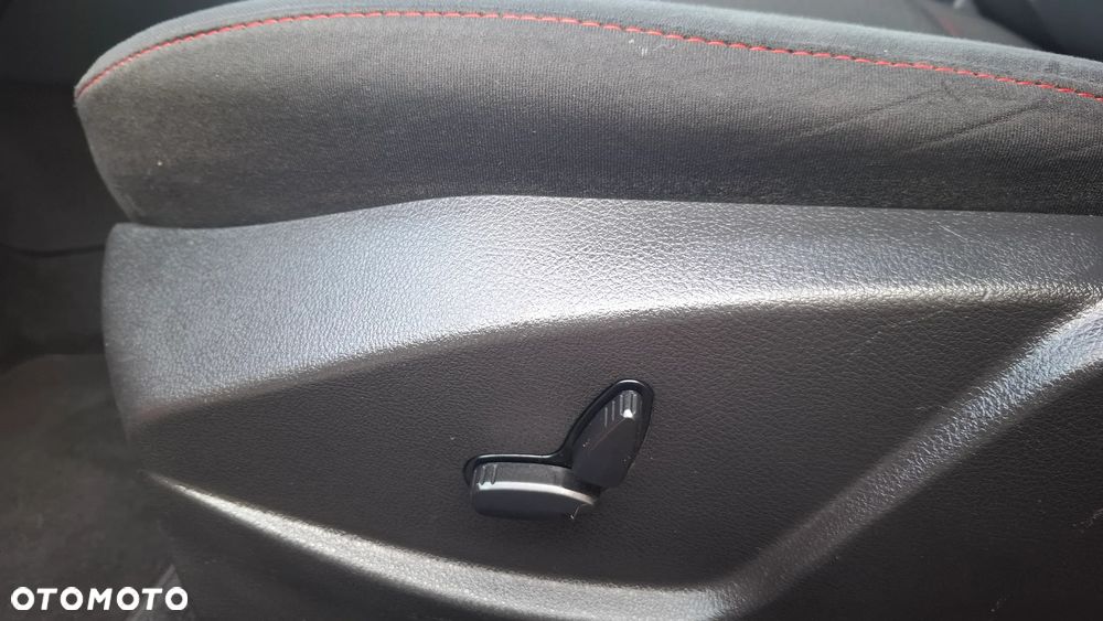 Ford Focus 1.5 EcoBoost STart-Stopp-System ST-LINE - 22