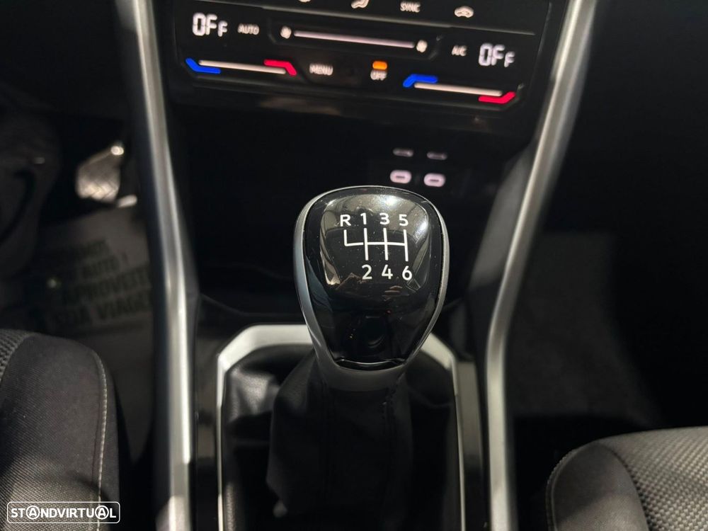 VW T-Roc 1.0 TSI Life - 36