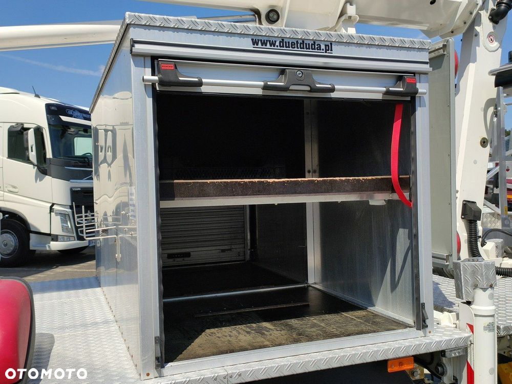 Volkswagen Crafter - 13
