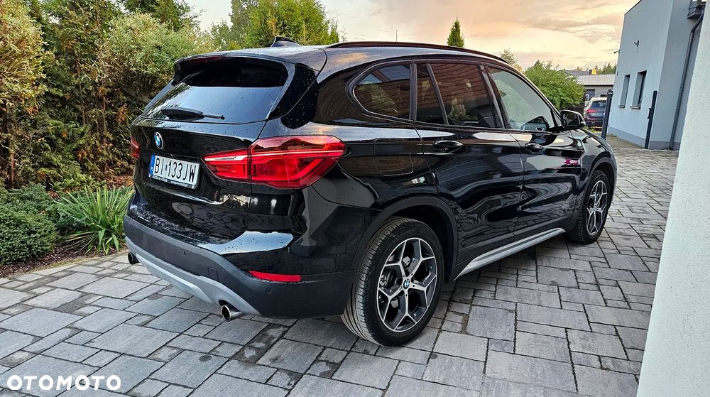 BMW X1 xDrive25i Advantage sport - 4