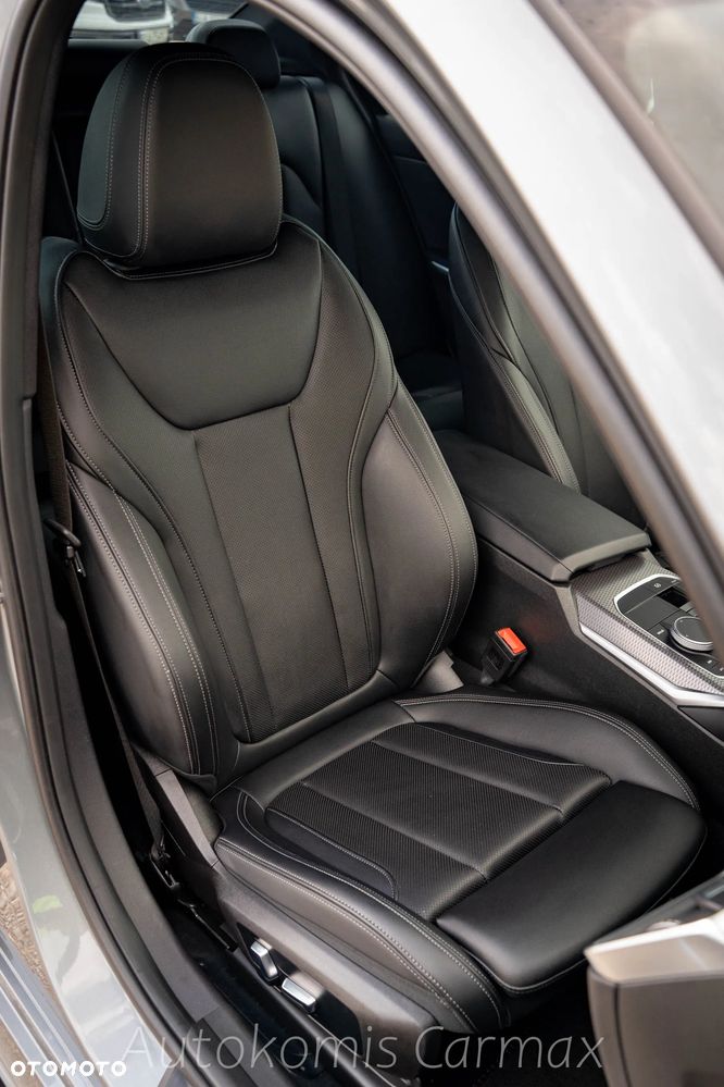 BMW Seria 3 M340i xDrive sport - 25