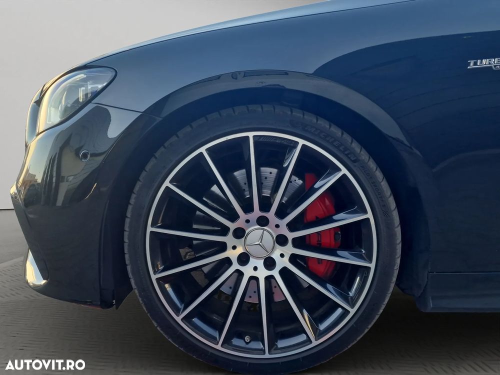 Mercedes-Benz E - 20