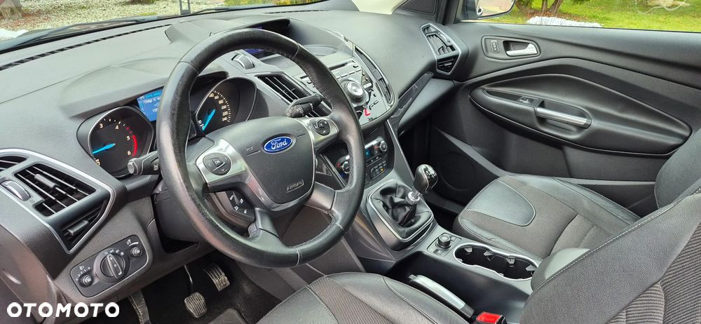 Ford Kuga 2.0 TDCi 2x4 Titanium - 7