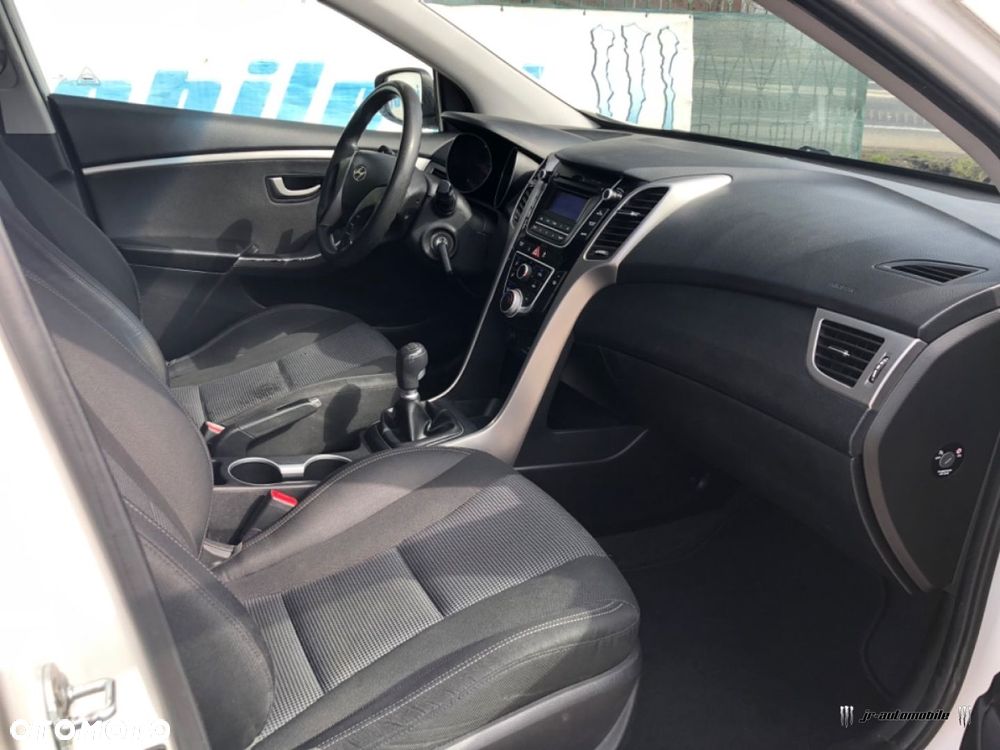 Hyundai i30 1.4 Classic - 8