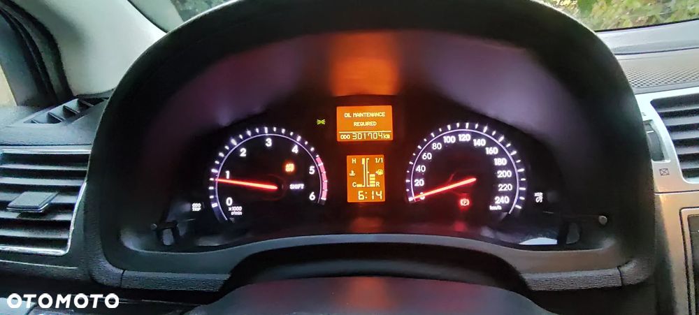 Toyota Avensis 2.0 D-4D Luna - 8
