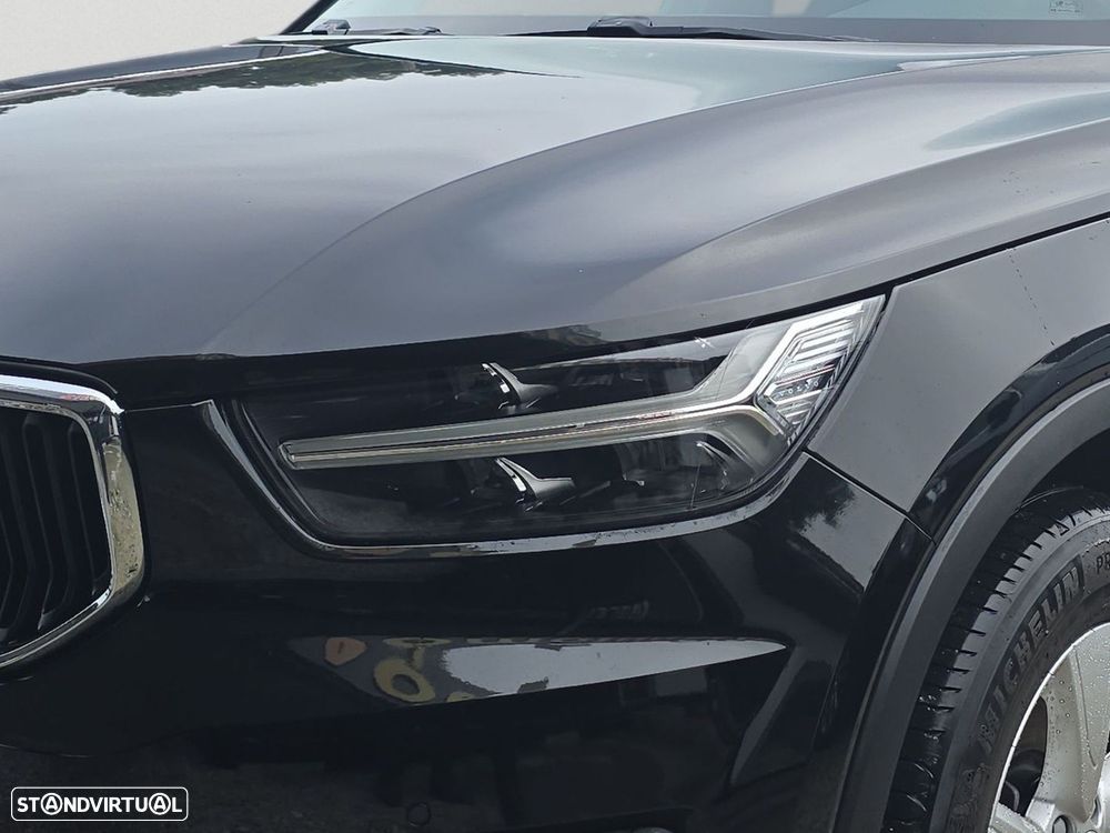 Volvo XC 40 2.0 D3 - 5