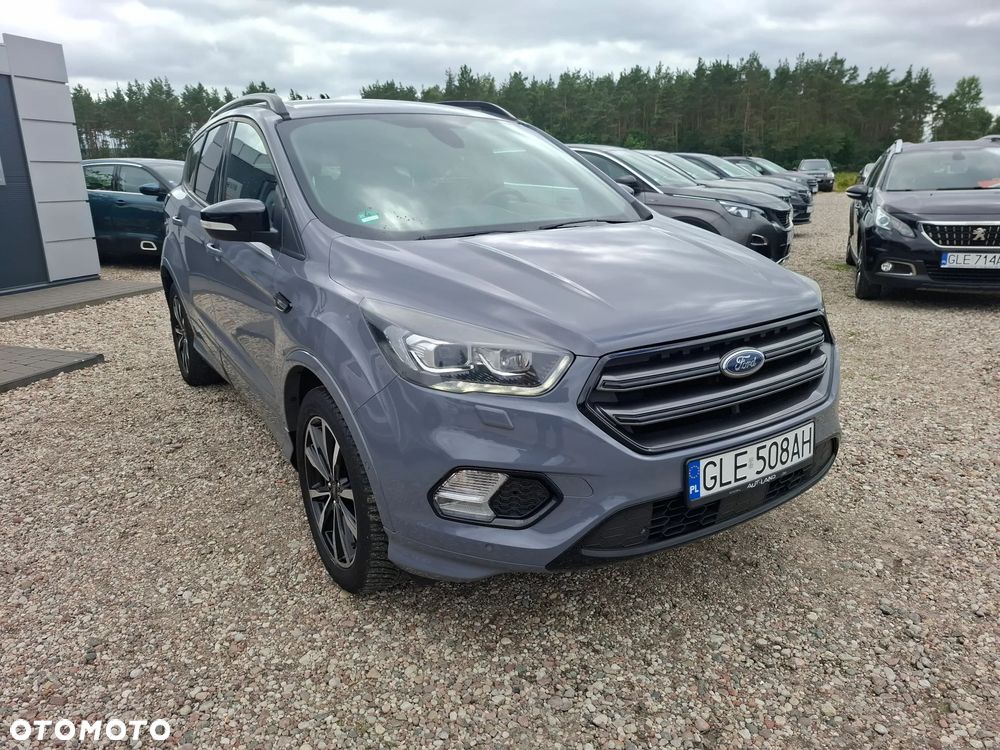 Ford Kuga 1.5 EcoBoost 2x4 ST-Line - 4