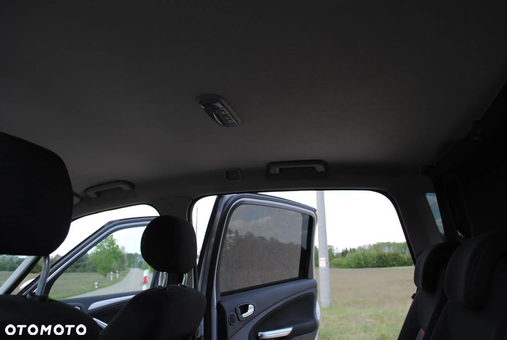 Ford S-Max 2.0 TDCi Gold X - 26