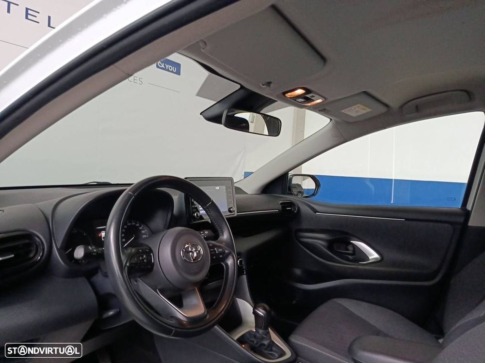 Toyota Yaris 1.5 HDF Comfort - 8