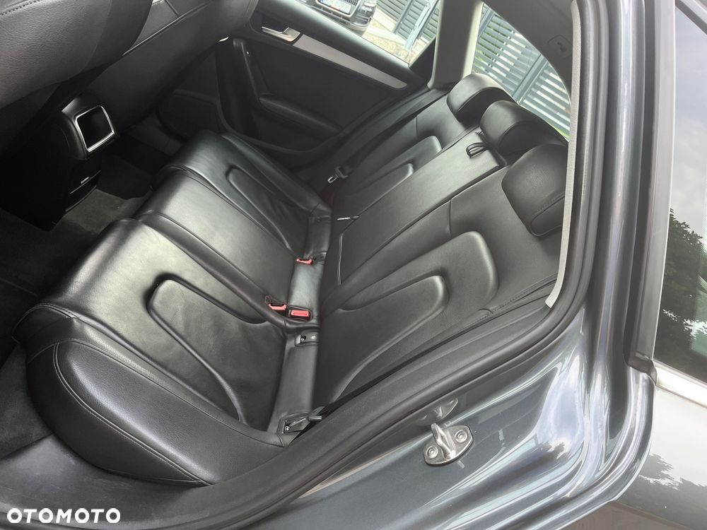 Audi A4 Avant 2.0 TDI - 16