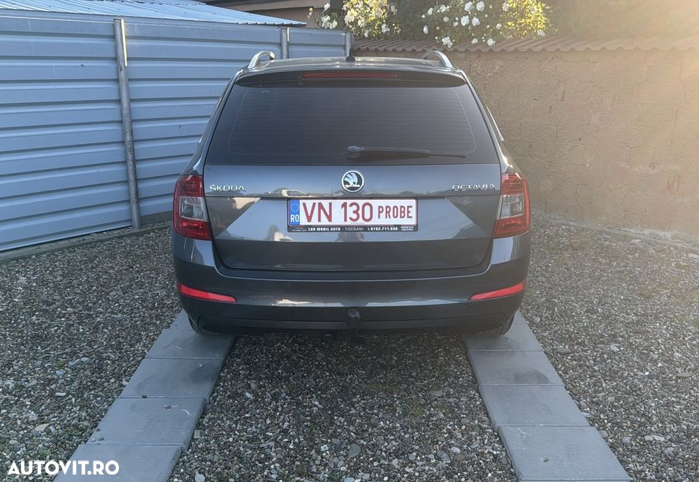 Skoda Octavia 2.0 TDI ELEGANCE DSG - 7