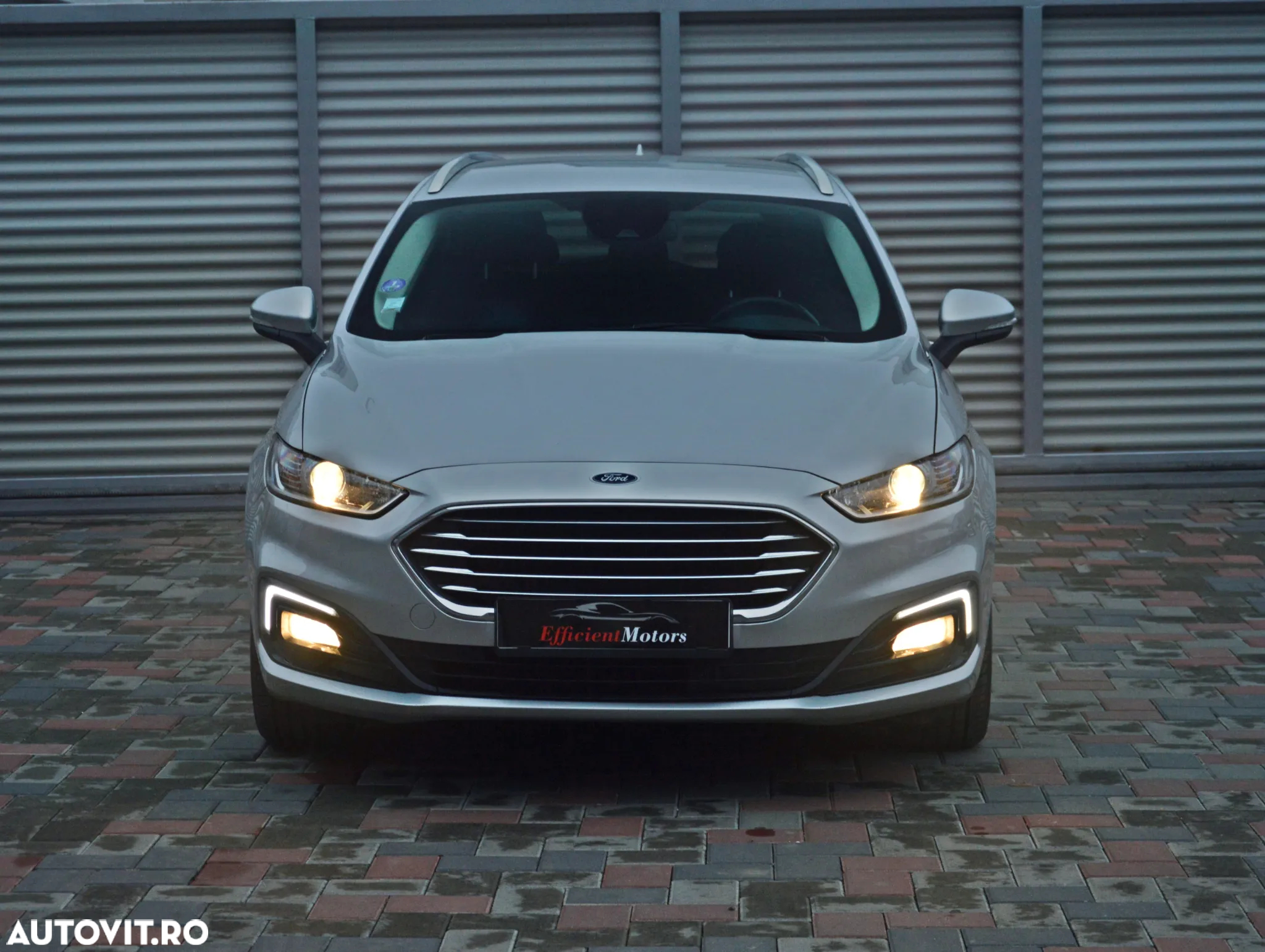Ford Mondeo 2.0 HEV Titanium - 19