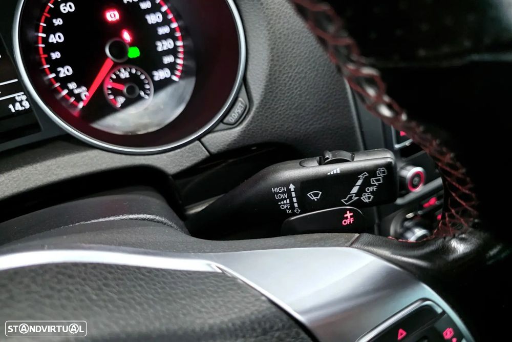 VW Golf 2.0 TSi GTI DSG - 18