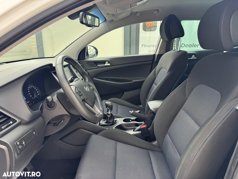 Hyundai Tucson blue 1.7 CRDi 2WD Style - 11