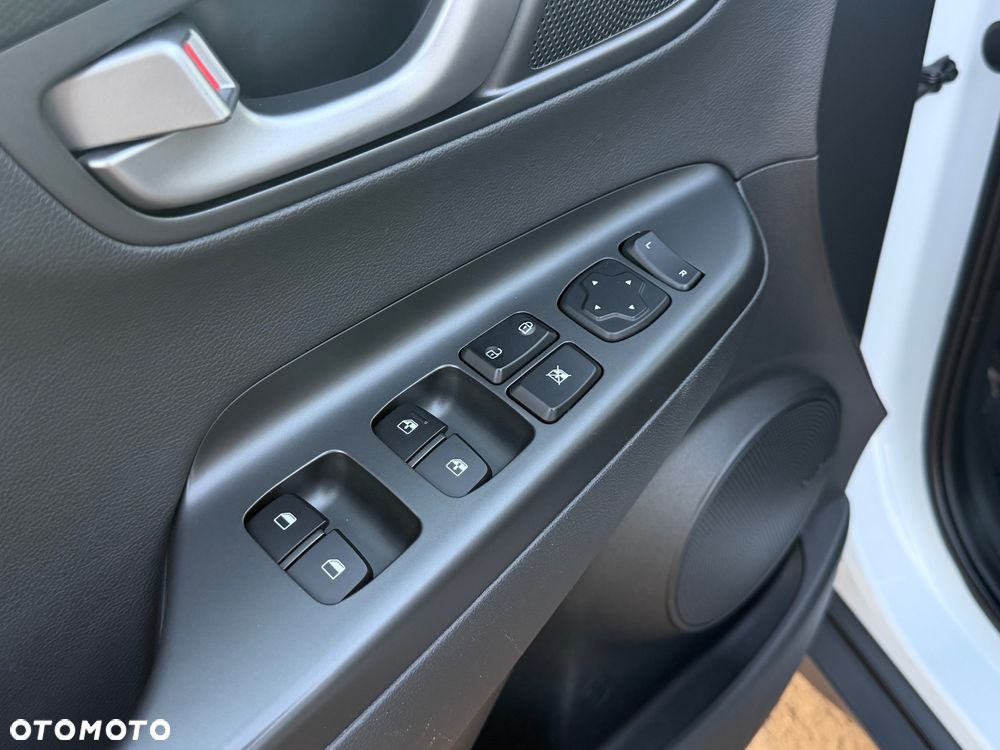 Hyundai Kona 1.6 T-GDI DCT 4WD Premium - 30