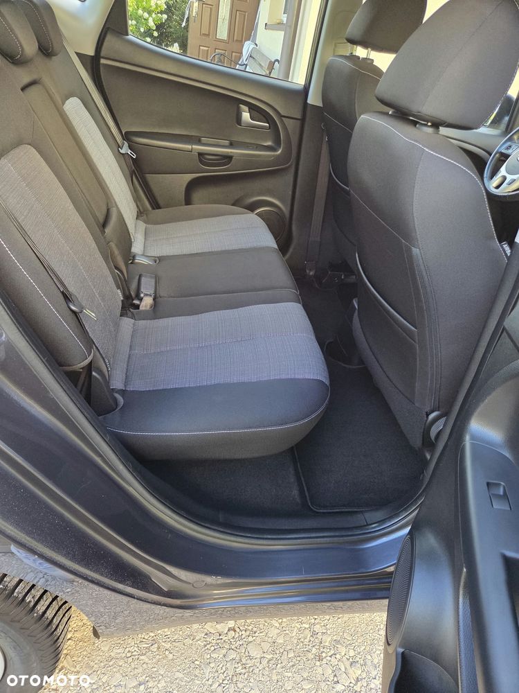 Kia Venga 1.6 L - 21