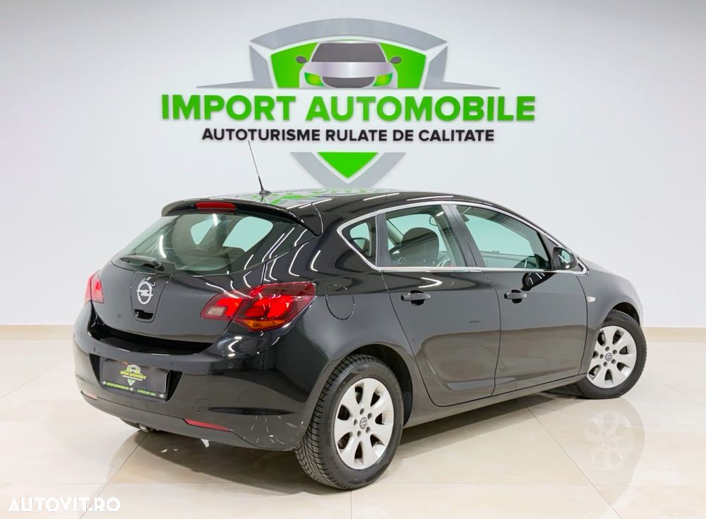 Opel Astra 1.7 CDTI Cosmo - 12